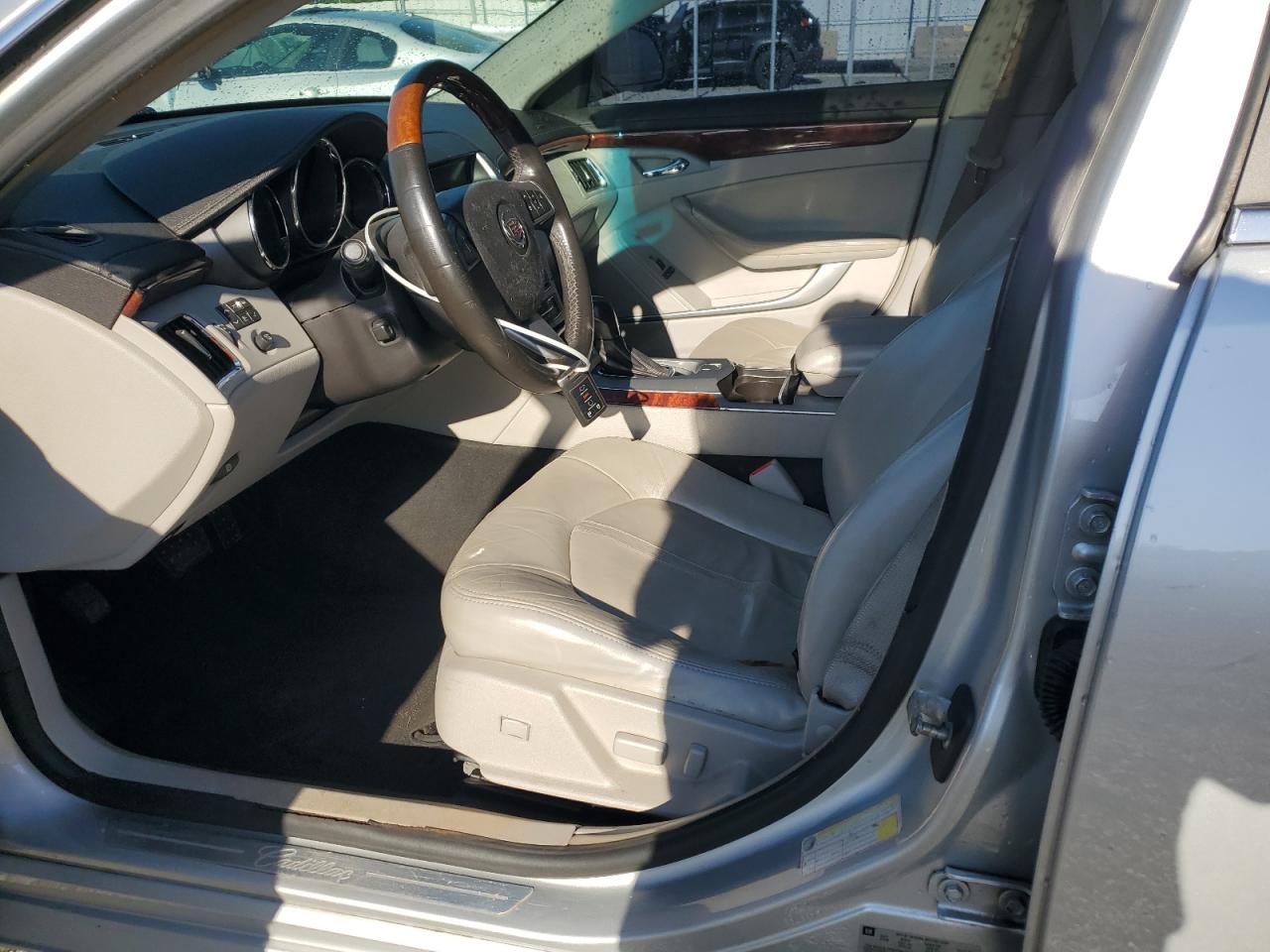 2009 Cadillac Cts Hi Feature V6 VIN: 1G6DV57VX90113651 Lot: 84067285