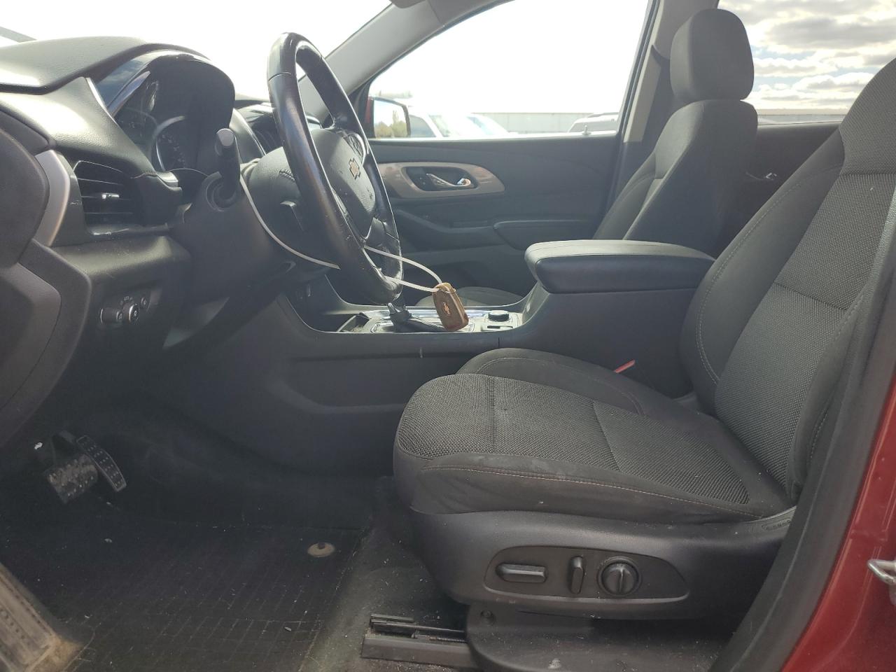 2018 Chevrolet Traverse Lt VIN: 1GNEVGKW1JJ178682 Lot: 82235235