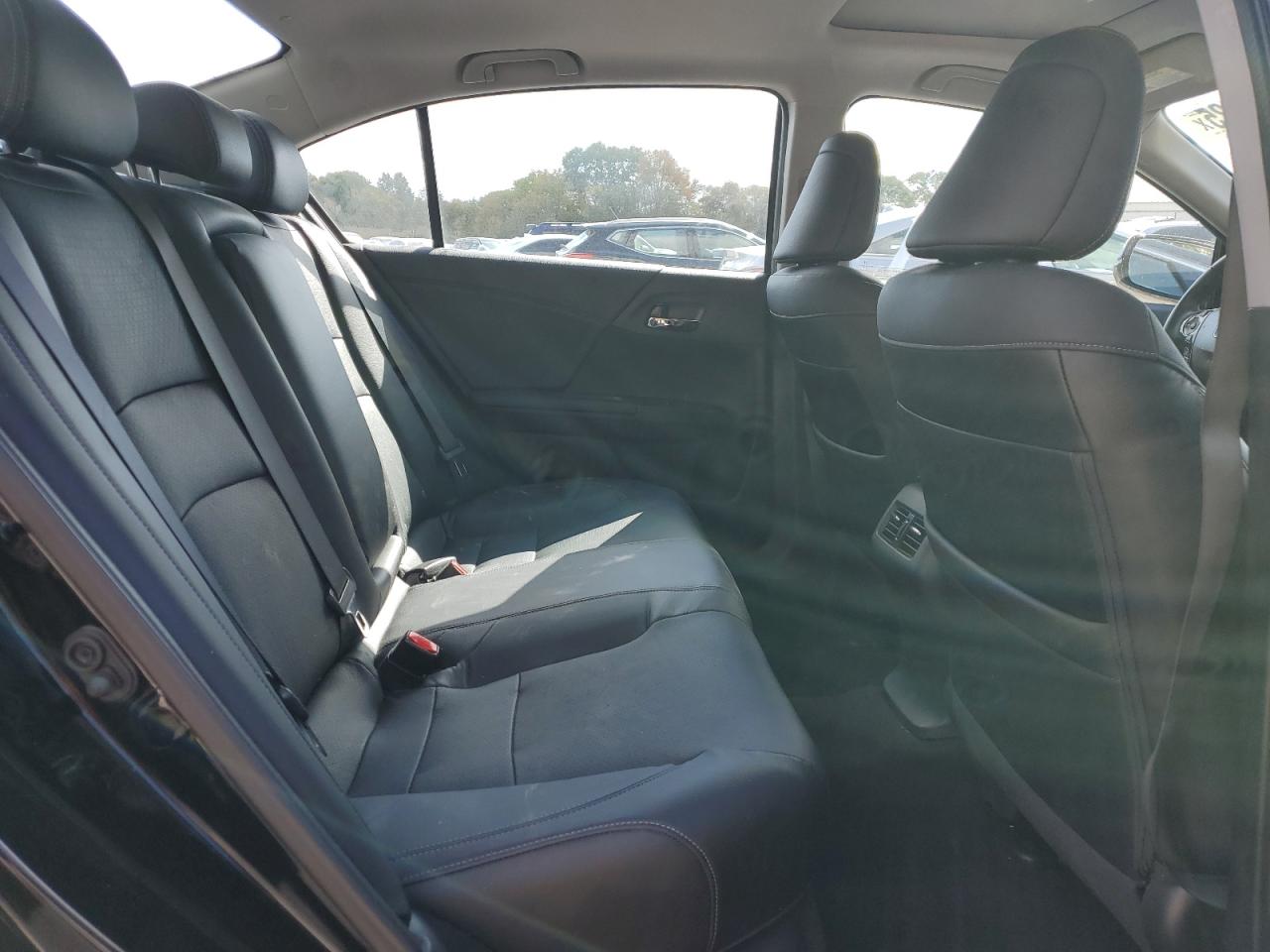 2017 Honda Accord Exl VIN: 1HGCR2F96HA170455 Lot: 86134625