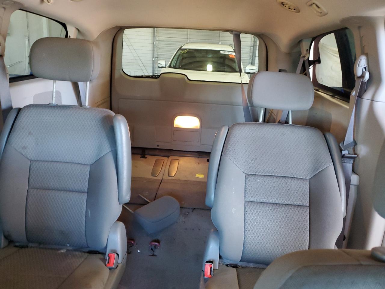 2010 Chrysler Town & Country Lx VIN: 2A4RR4DE3AR150213 Lot: 87021715
