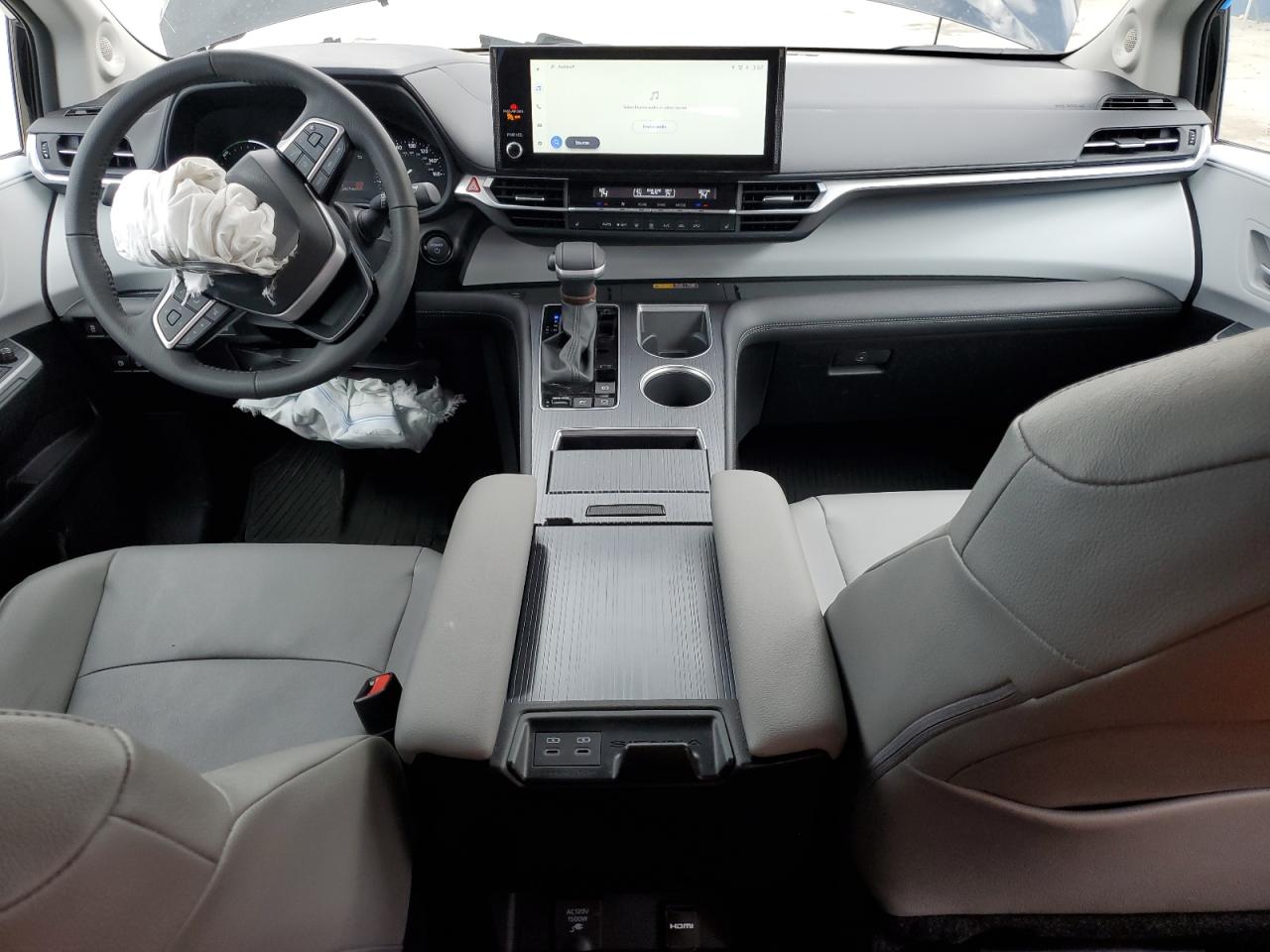 2025 Toyota Sienna Xle VIN: 5TDJSKFC2SS198544 Lot: 84909165