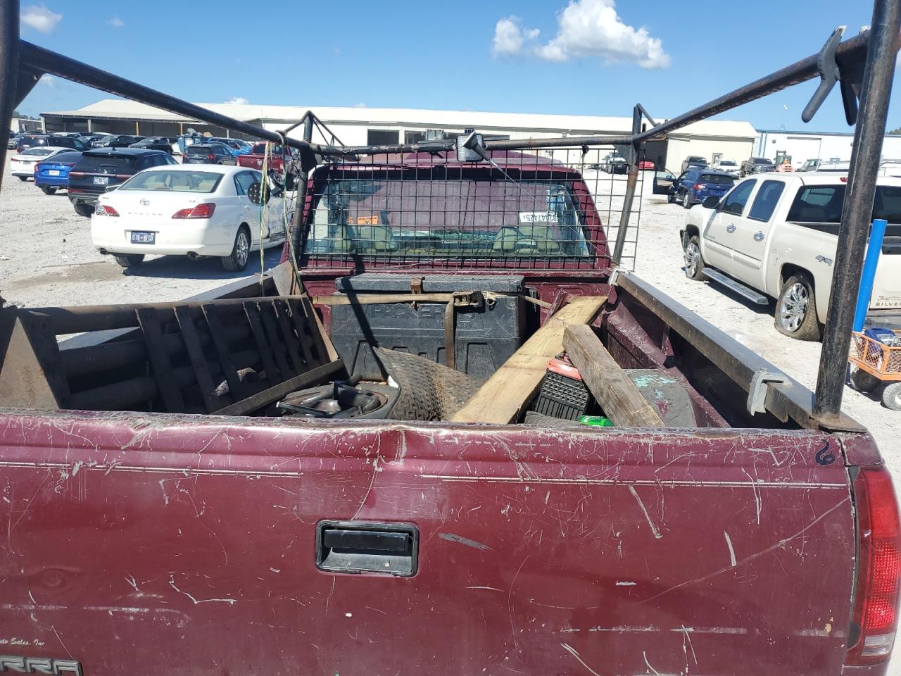 1993 GMC Sierra C1500 VIN: 1GTDC14Z2PE562180 Lot: 82447425