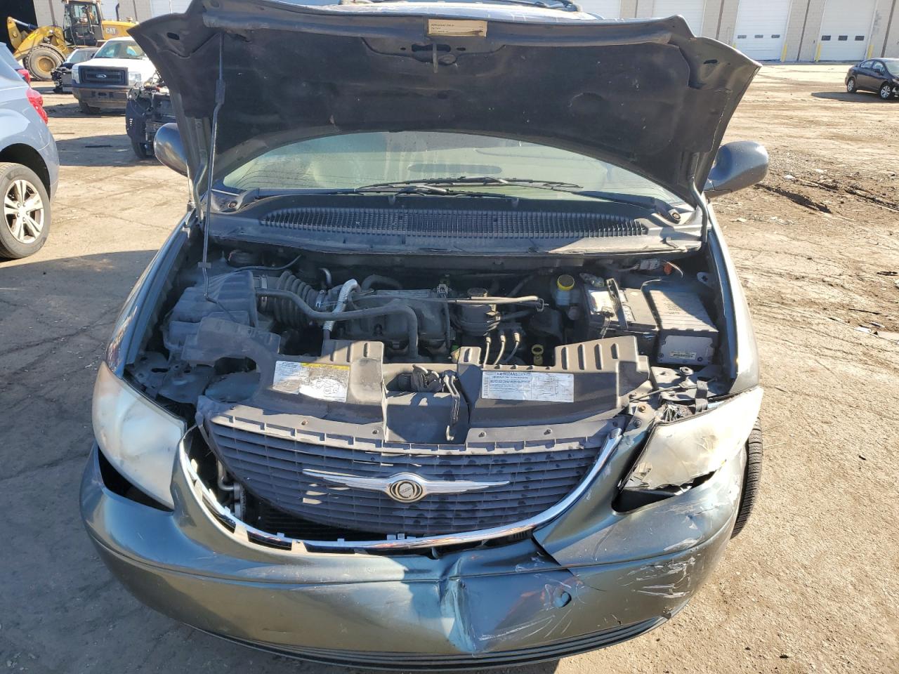 2004 Chrysler Town & Country Lx VIN: 2C4GP44R74R553914 Lot: 83952115