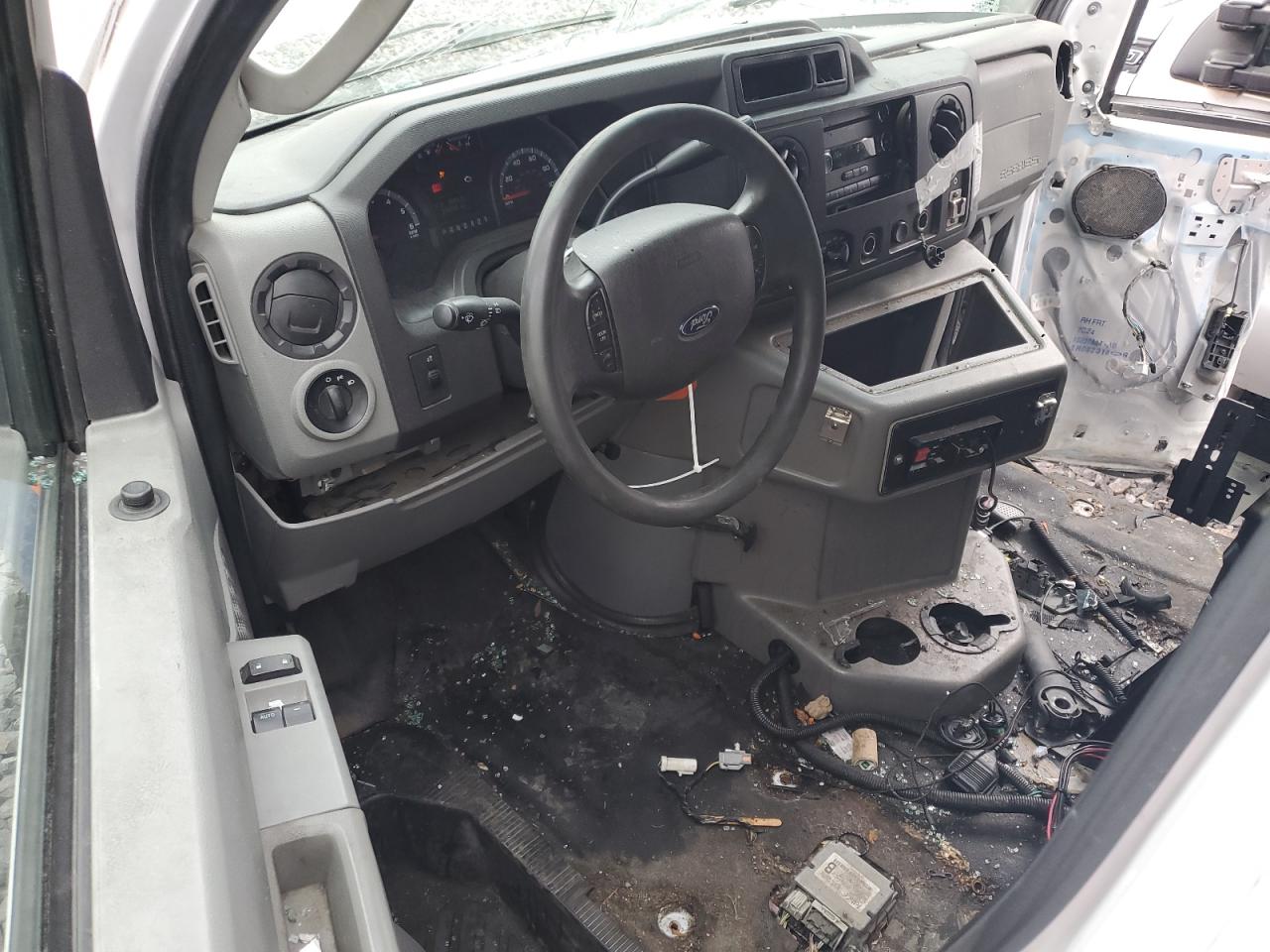 2017 Ford E-350 Ambulance VIN: 1FDWE3FS8HDC28883 Lot: 87239185