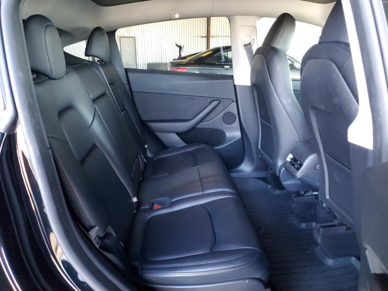 2025 Tesla Model Y VIN: 7SAYGAEE3SF288399 Lot: 89551295