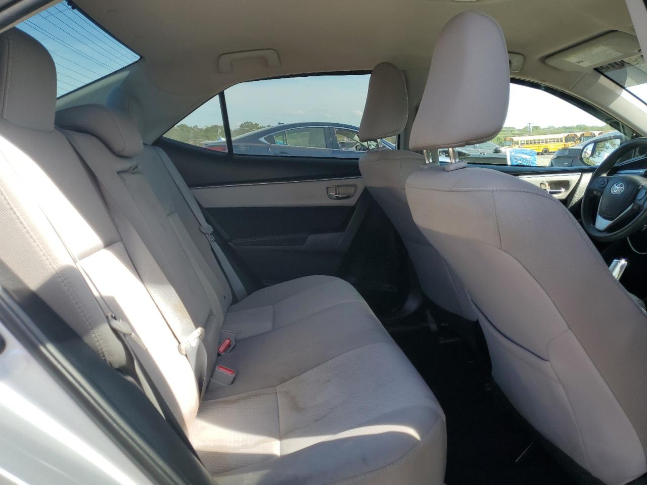 2015 Toyota Corolla L VIN: 5YFBURHE0FP345352 Lot: 85133315