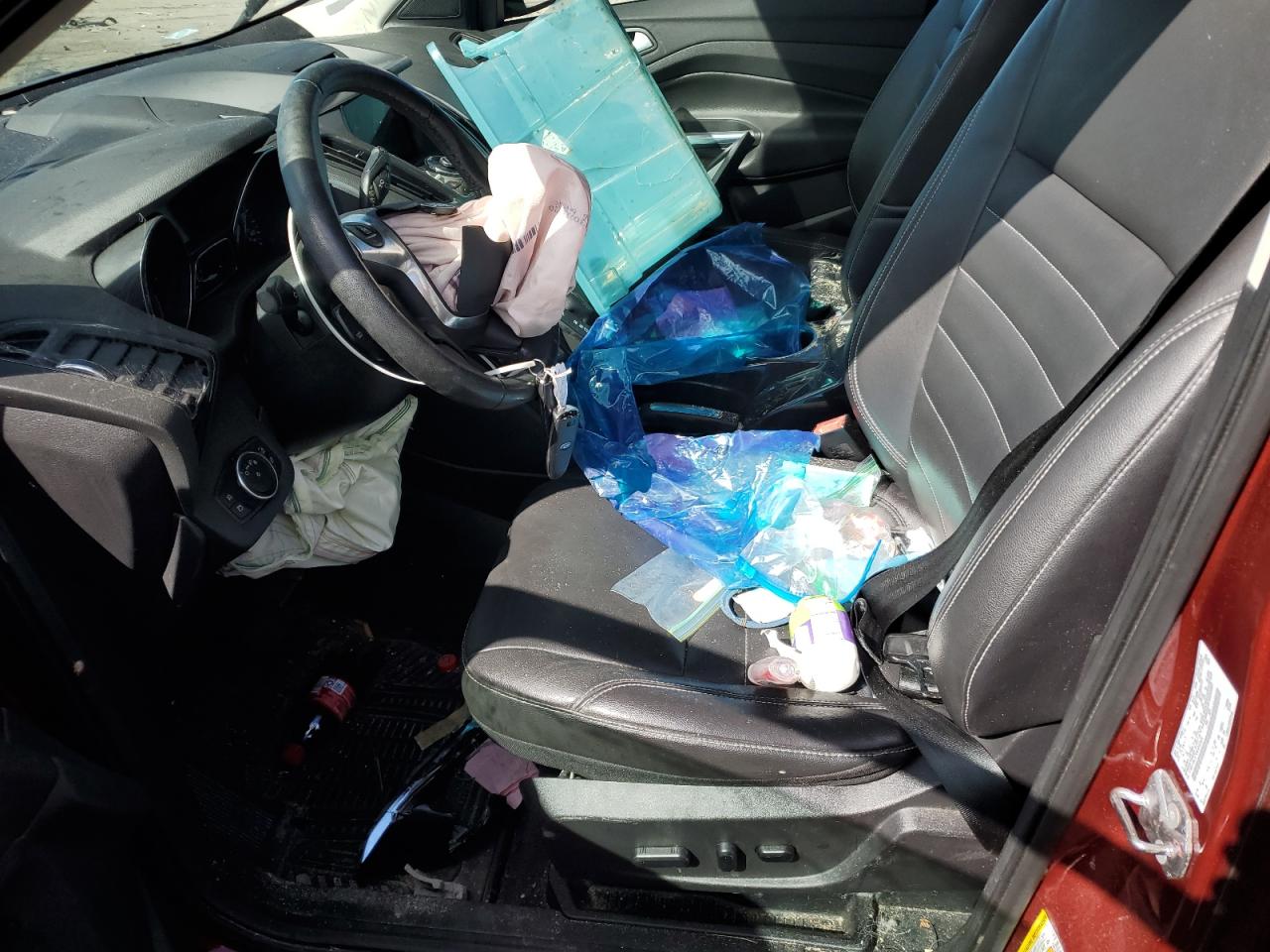 2016 Ford Escape Titanium VIN: 1FMCU9JX7GUB42426 Lot: 84776005