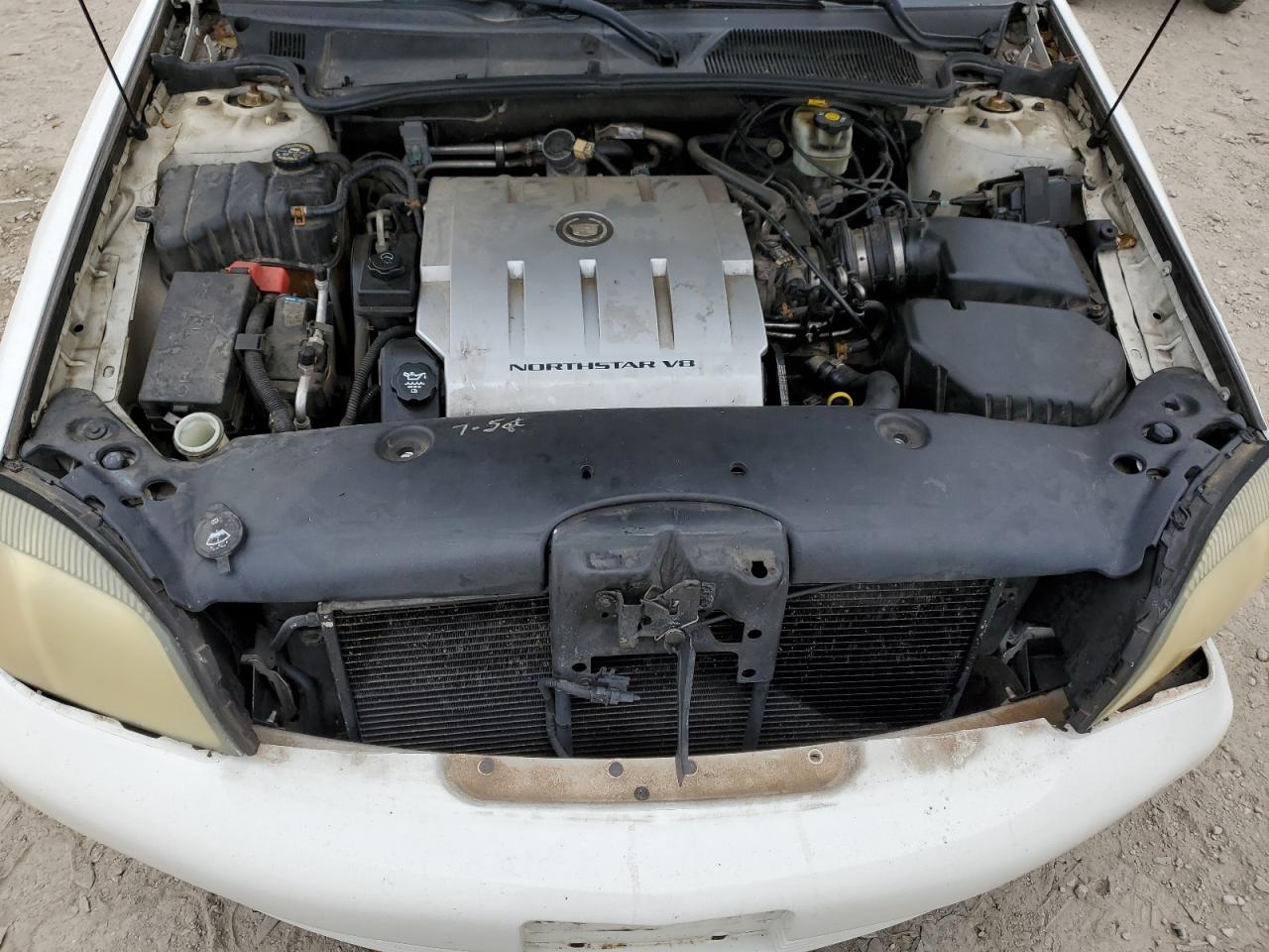 2004 Cadillac Deville VIN: 1G6KD54Y84U117305 Lot: 90316565