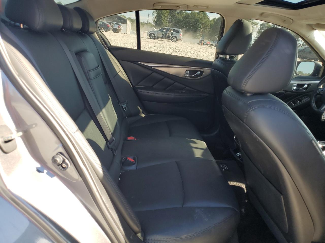 2015 Infiniti Q50 Base VIN: JN1BV7AP4FM334535 Lot: 84897975