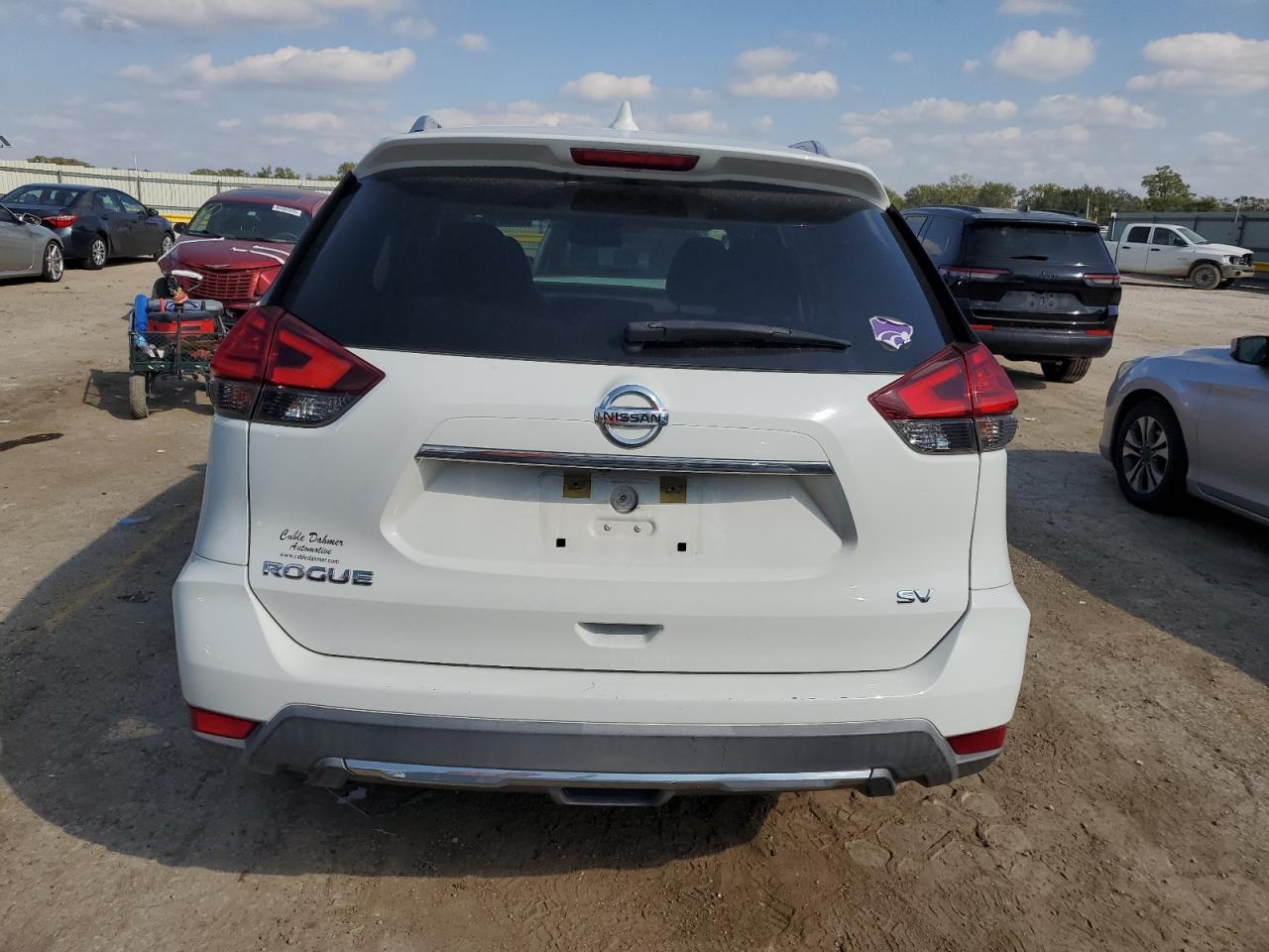 2017 Nissan Rogue S VIN: KNMAT2MT2HP589969 Lot: 85863405