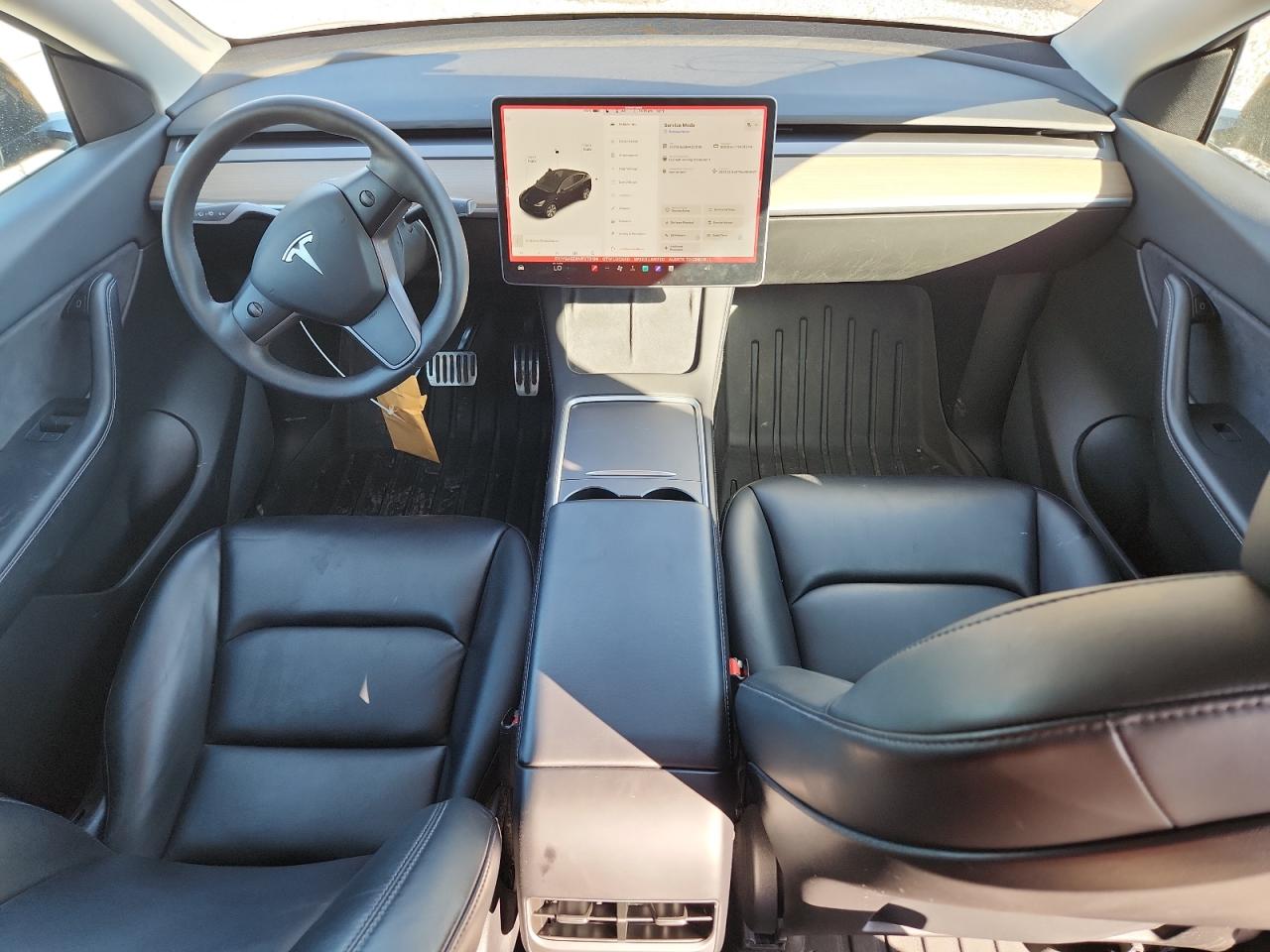 2021 Tesla Model Y VIN: 5YJYGAEE8MF273199 Lot: 82397235