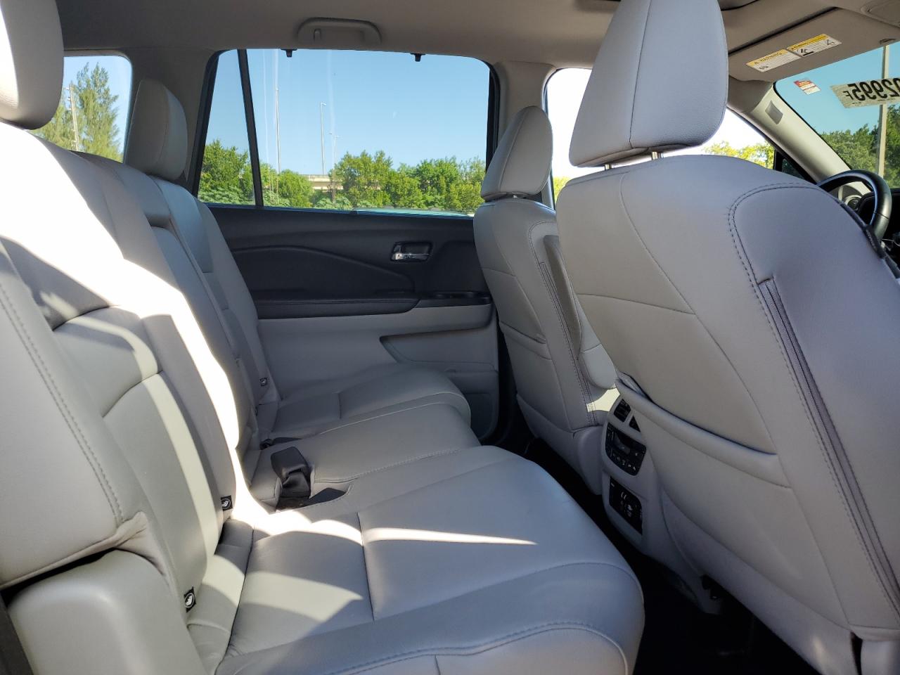 2021 Honda Pilot Touring VIN: 5FNYF5H96MB027258 Lot: 90002995