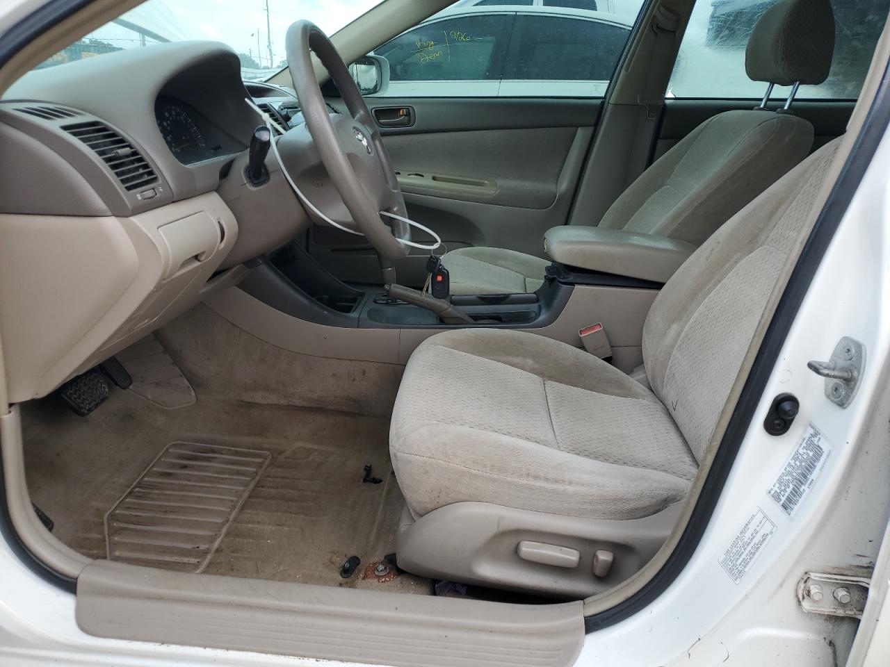 2003 Toyota Camry Le VIN: 4T1BE32K03U229961 Lot: 84461545