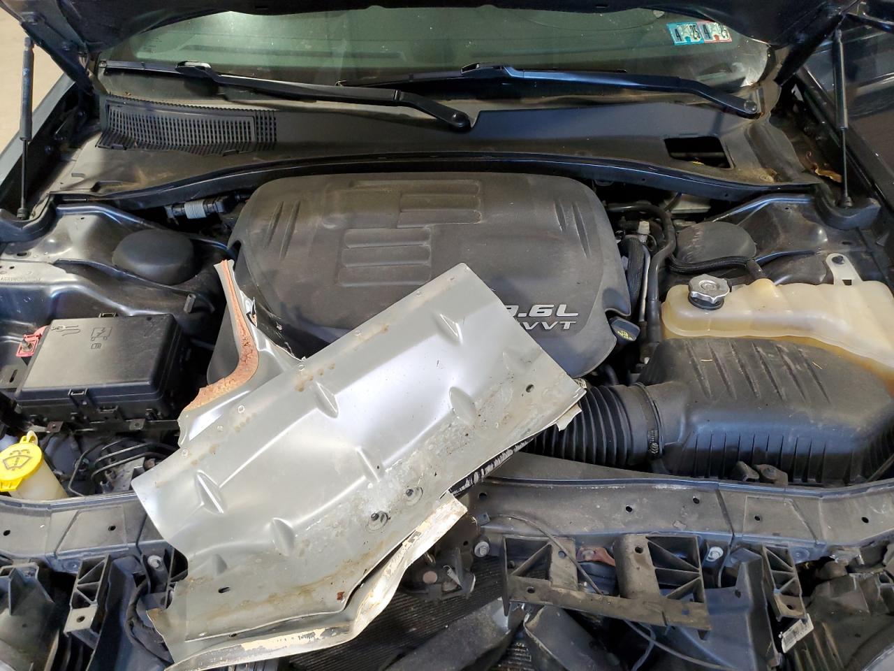 2018 Chrysler 300 S VIN: 2C3CCABG9JH227726 Lot: 84711535