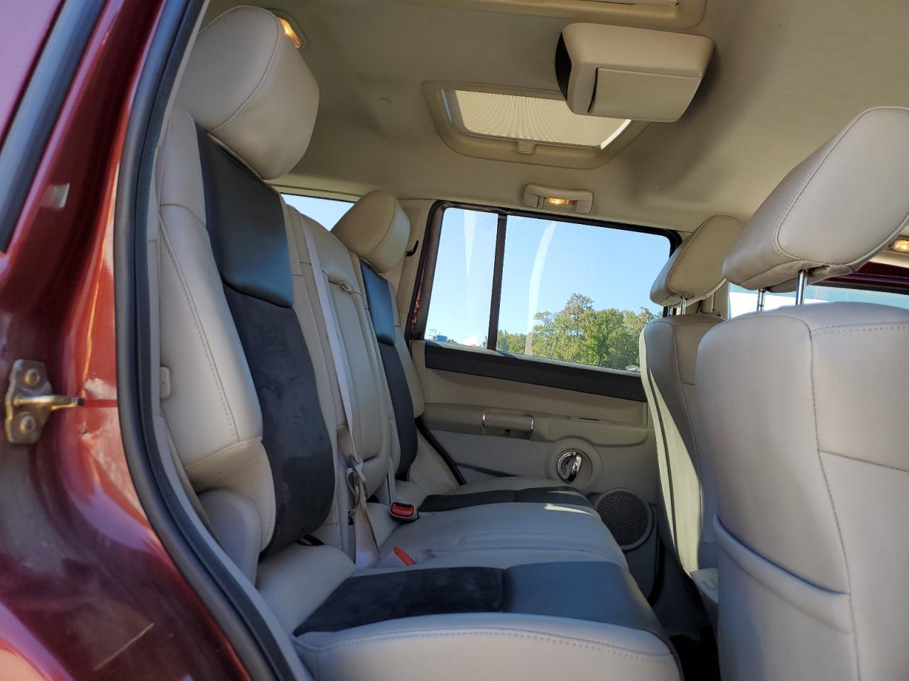 2007 Jeep Commander Overland VIN: 1J8HG68287C635671 Lot: 82254715