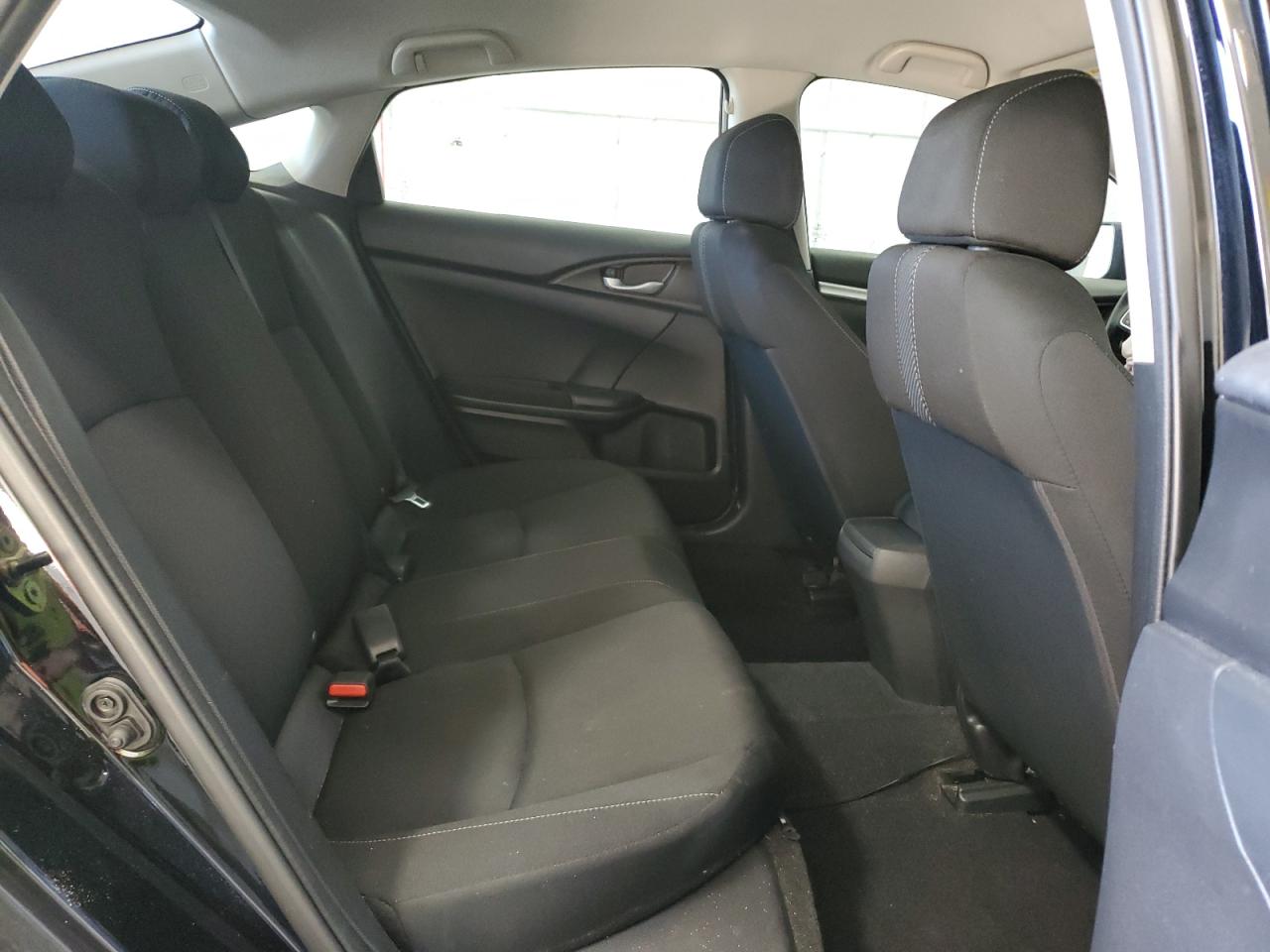 2017 Honda Civic Lx VIN: 19XFC2F55HE068295 Lot: 81955905