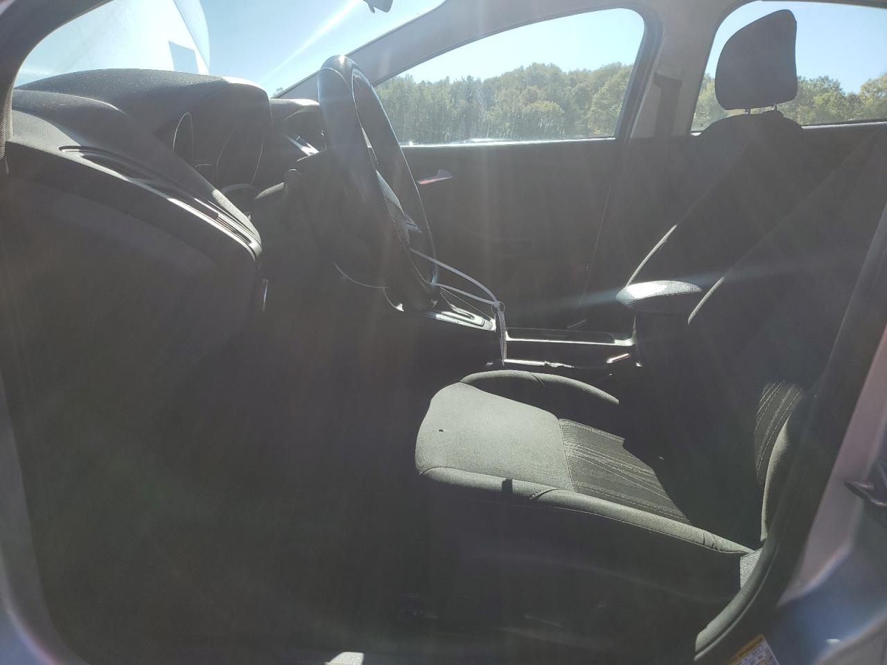 2016 Ford Focus Se VIN: 1FADP3F28GL365211 Lot: 84962225