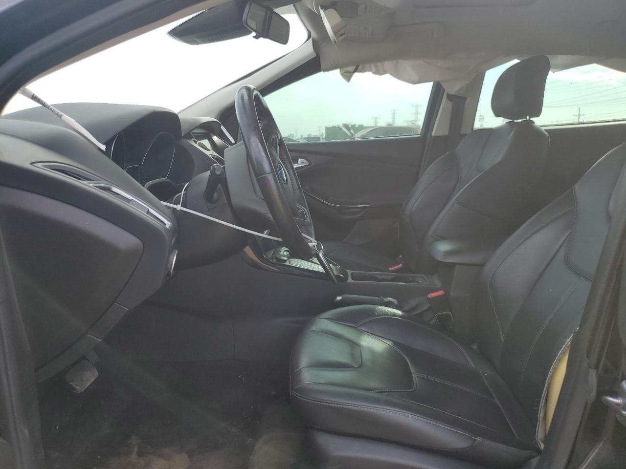 2018 Ford Focus Titanium VIN: 1FADP3J26JL276199 Lot: 85197905