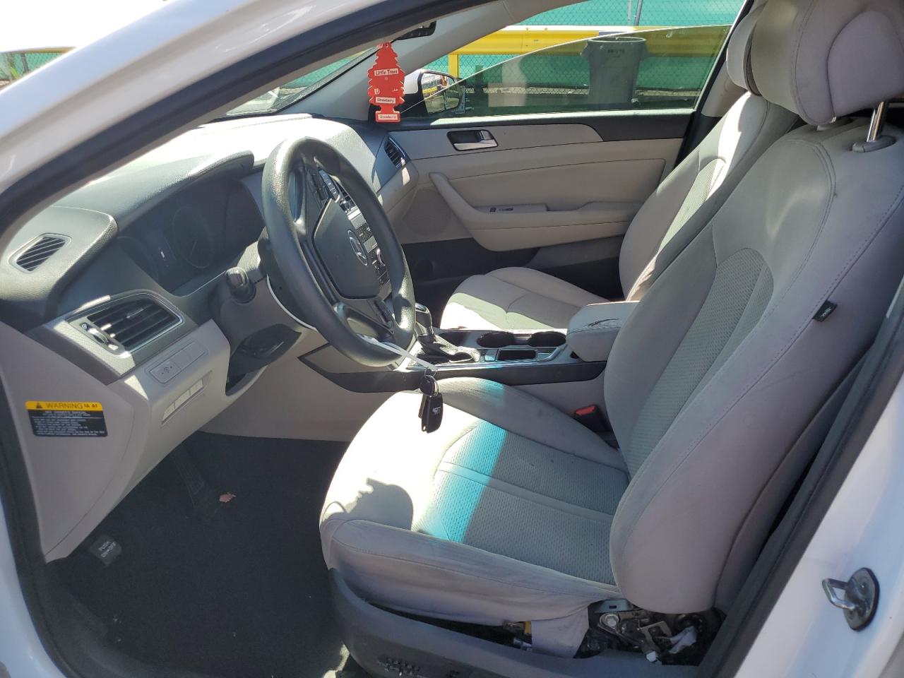 2015 Hyundai Sonata Se VIN: 5NPE24AF5FH199570 Lot: 85672295