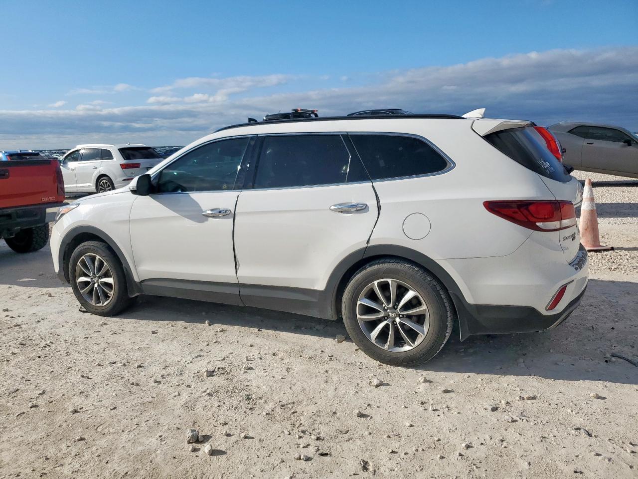 2019 Hyundai Santa Fe Xl Se VIN: KM8SN4HF7KU298774 Lot: 87270875
