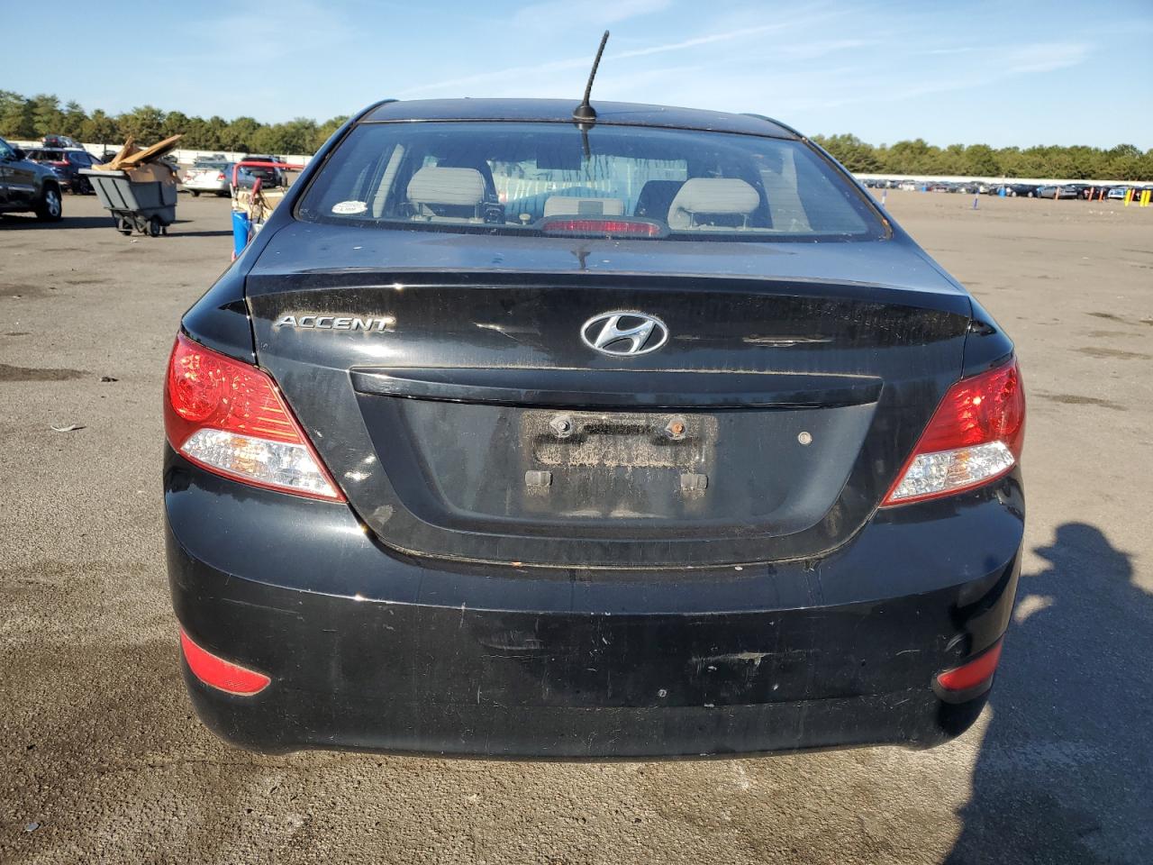 2013 Hyundai Accent Gls VIN: KMHCU4AE7DU295658 Lot: 81421455