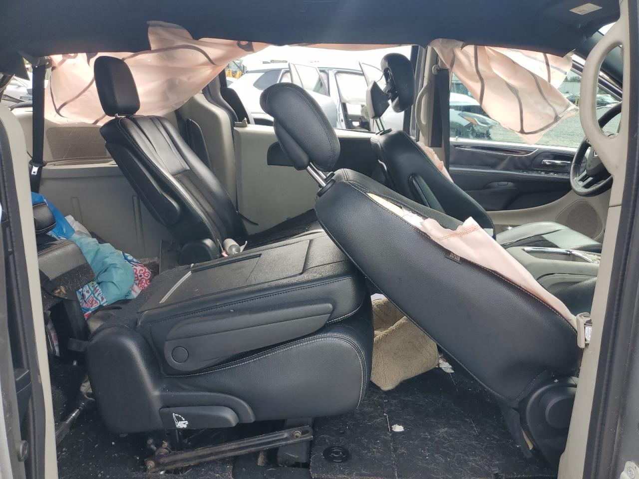 2017 Dodge Grand Caravan Sxt VIN: 2C4RDGCG8HR841790 Lot: 82404315