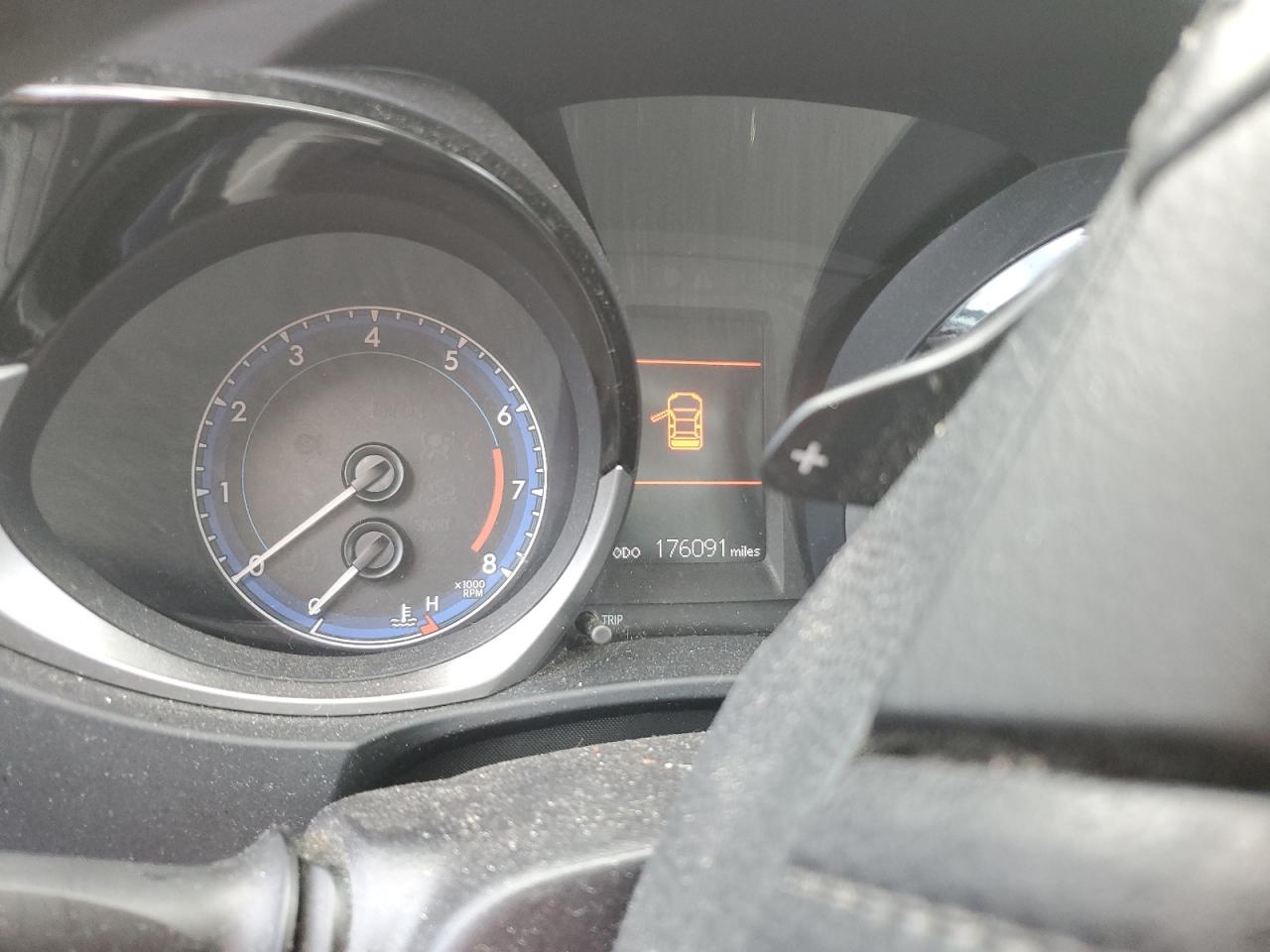 2015 Toyota Corolla L VIN: 5YFBURHE2FP203536 Lot: 85901775