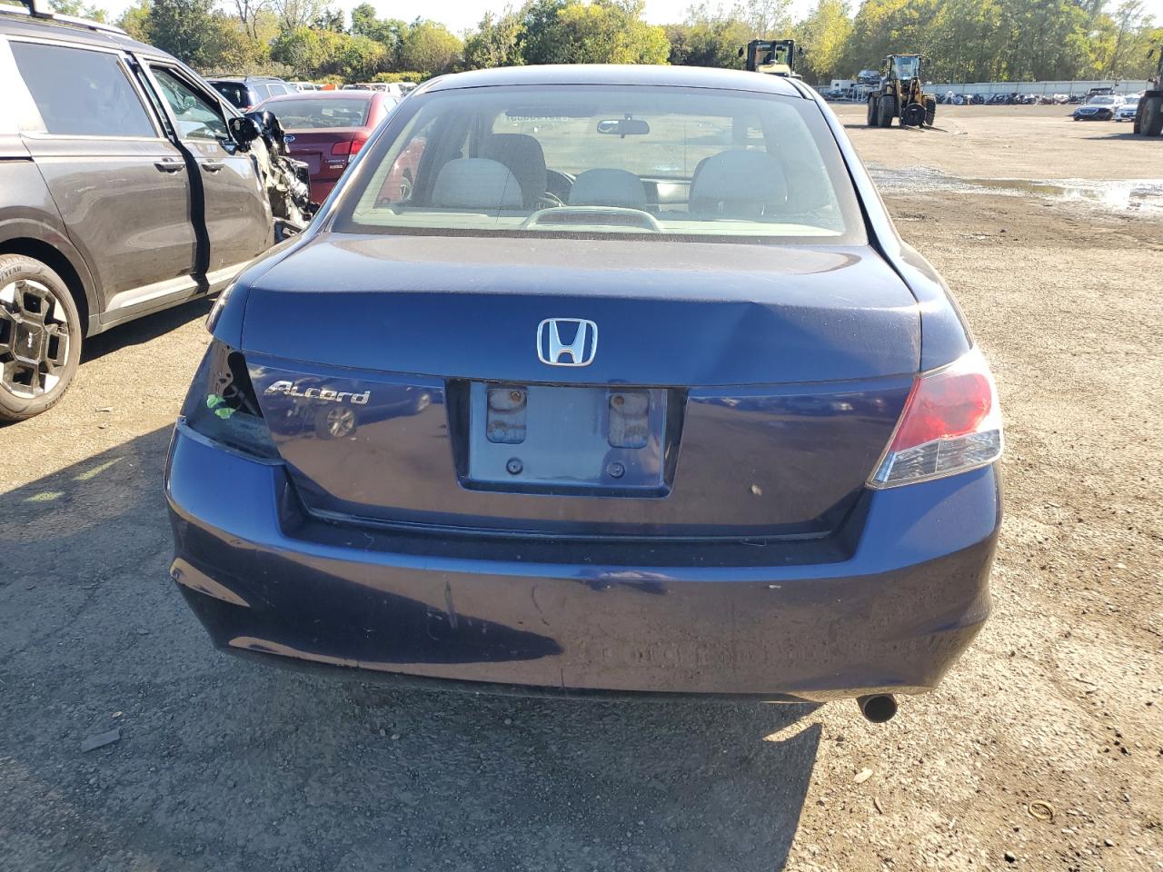 2008 Honda Accord Lx VIN: 1HGCP26308A164068 Lot: 83795655