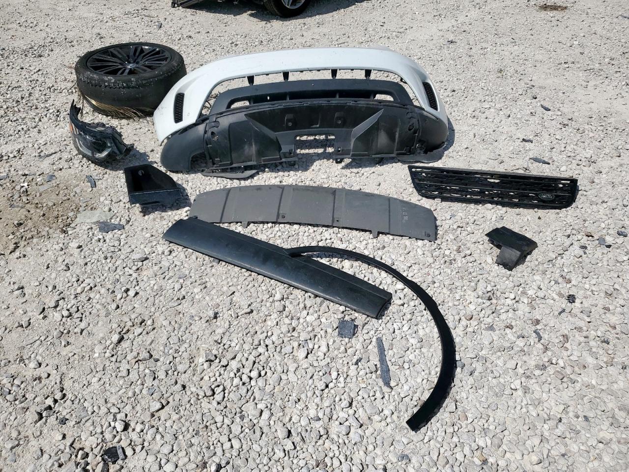 2018 Land Rover Discovery Hse Luxury VIN: SALRT2RV1JA058759 Lot: 84365615