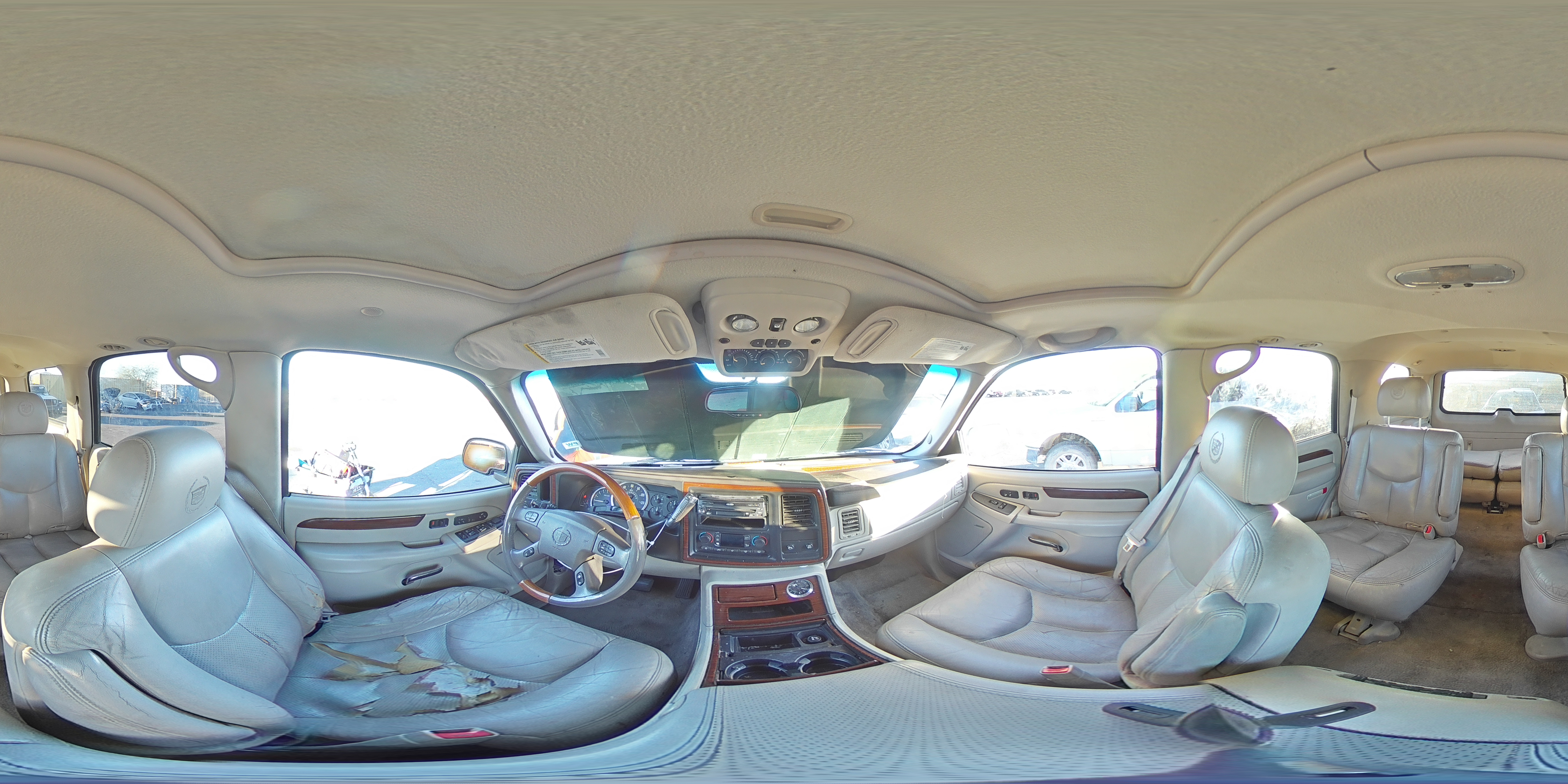 2003 Cadillac Escalade Luxury VIN: 1GYEK63N93R144697 Lot: 90838415