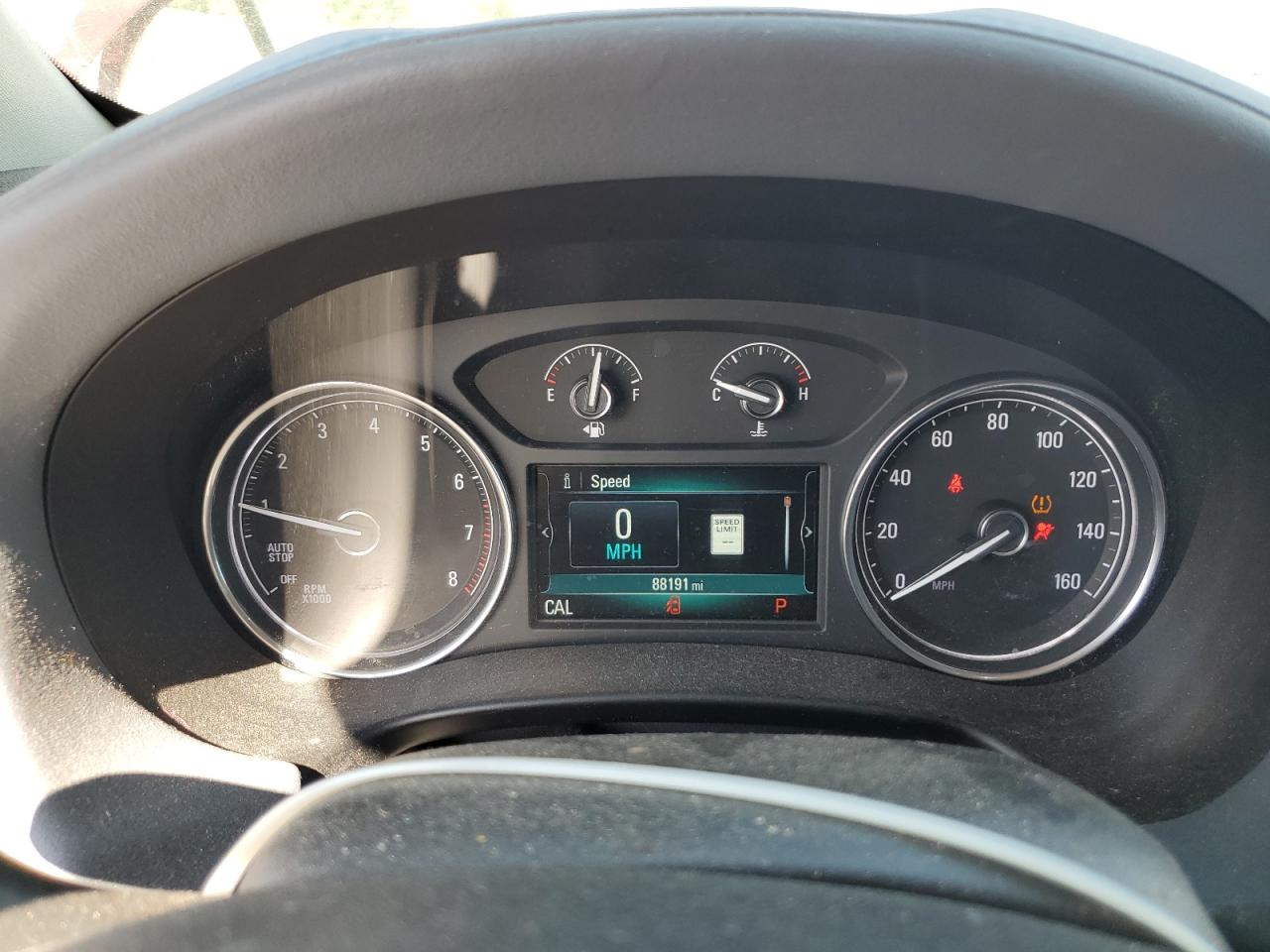 2019 Buick Enclave Essence VIN: 5GAERBKW9KJ303575 Lot: 87039395