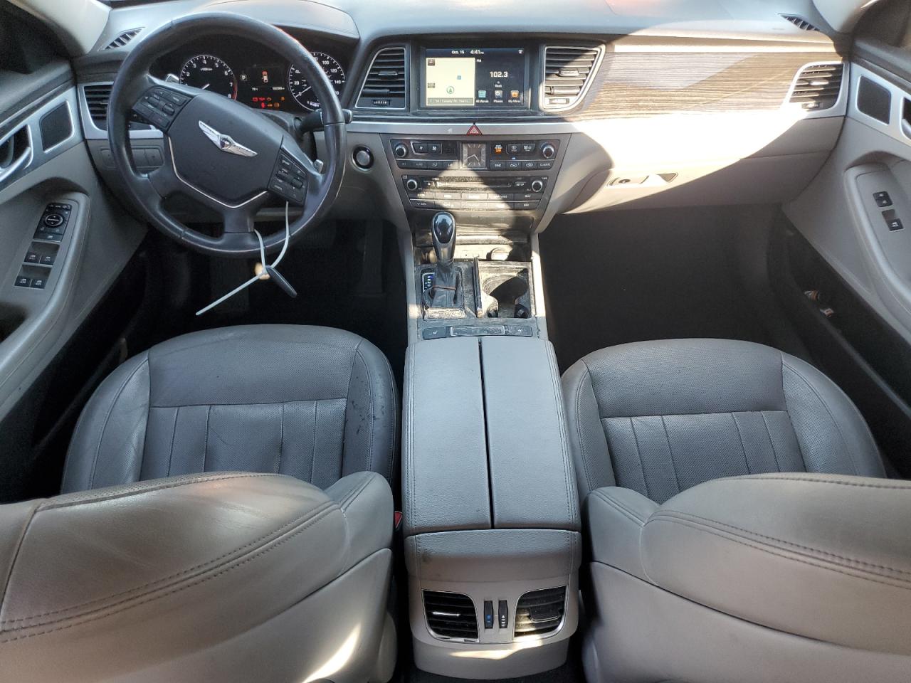 2015 Hyundai Genesis 3.8L VIN: KMHGN4JE1FU095196 Lot: 82528465