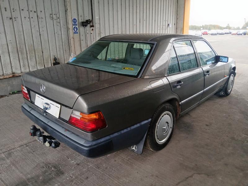 1989 MERCEDES 230 E AUTO 