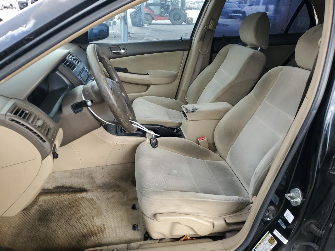 2004 Honda Accord Lx VIN: 1HGCM55394A165550 Lot: 82180245