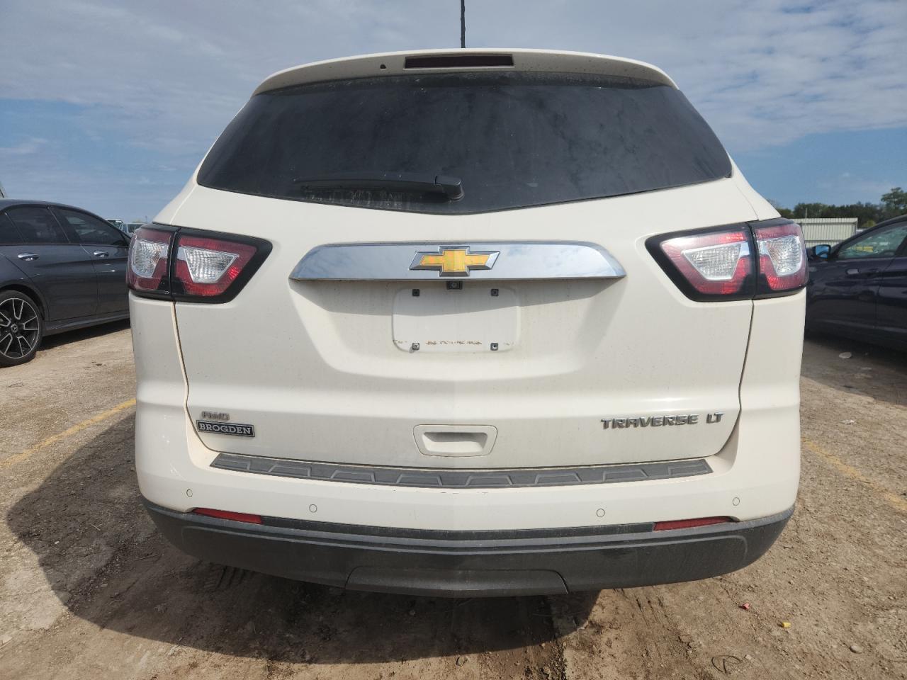 2015 Chevrolet Traverse Lt VIN: 1GNKVHKD5FJ110061 Lot: 84903365