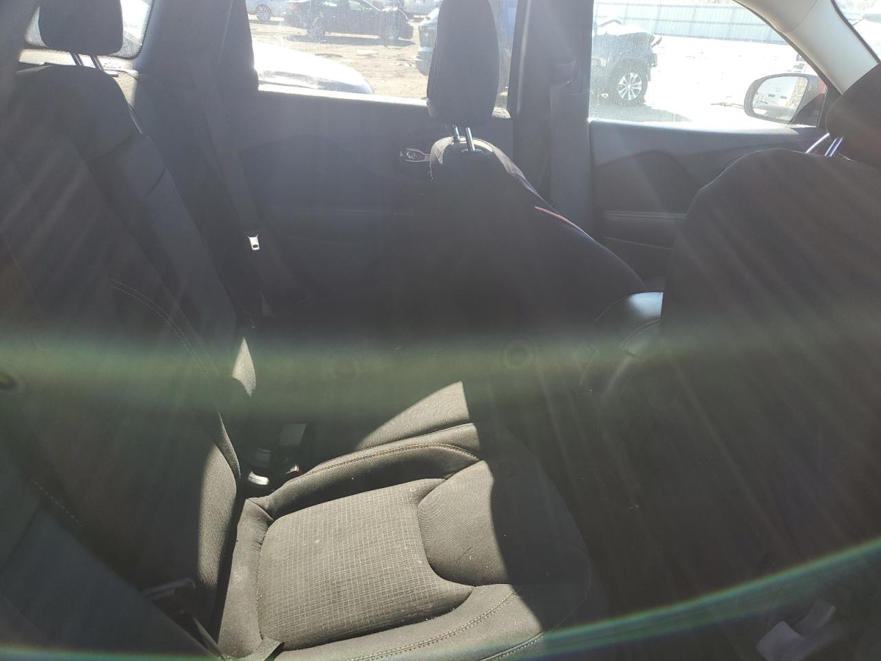 2015 Jeep Cherokee Latitude VIN: 1C4PJMCS0FW757938 Lot: 90549035