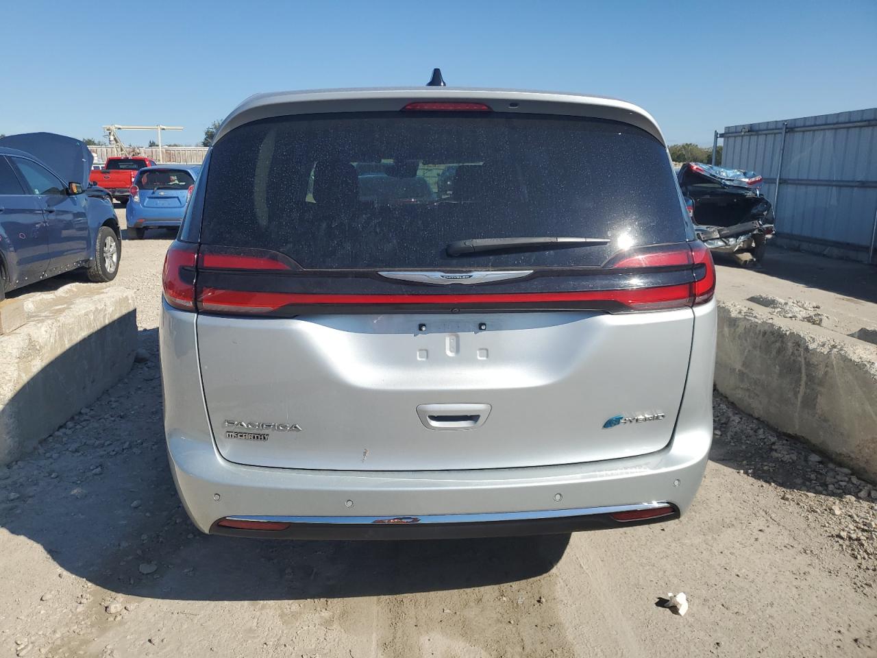 2023 Chrysler Pacifica Hybrid Touring L VIN: 2C4RC1L71PR542124 Lot: 85150495
