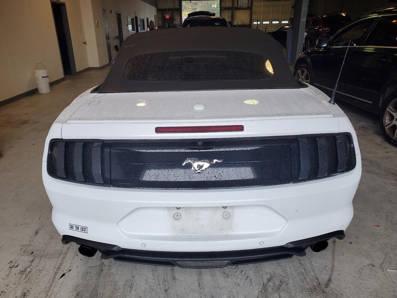 2021 Ford Mustang VIN: 1FATP8UH4M5105176 Lot: 86453395