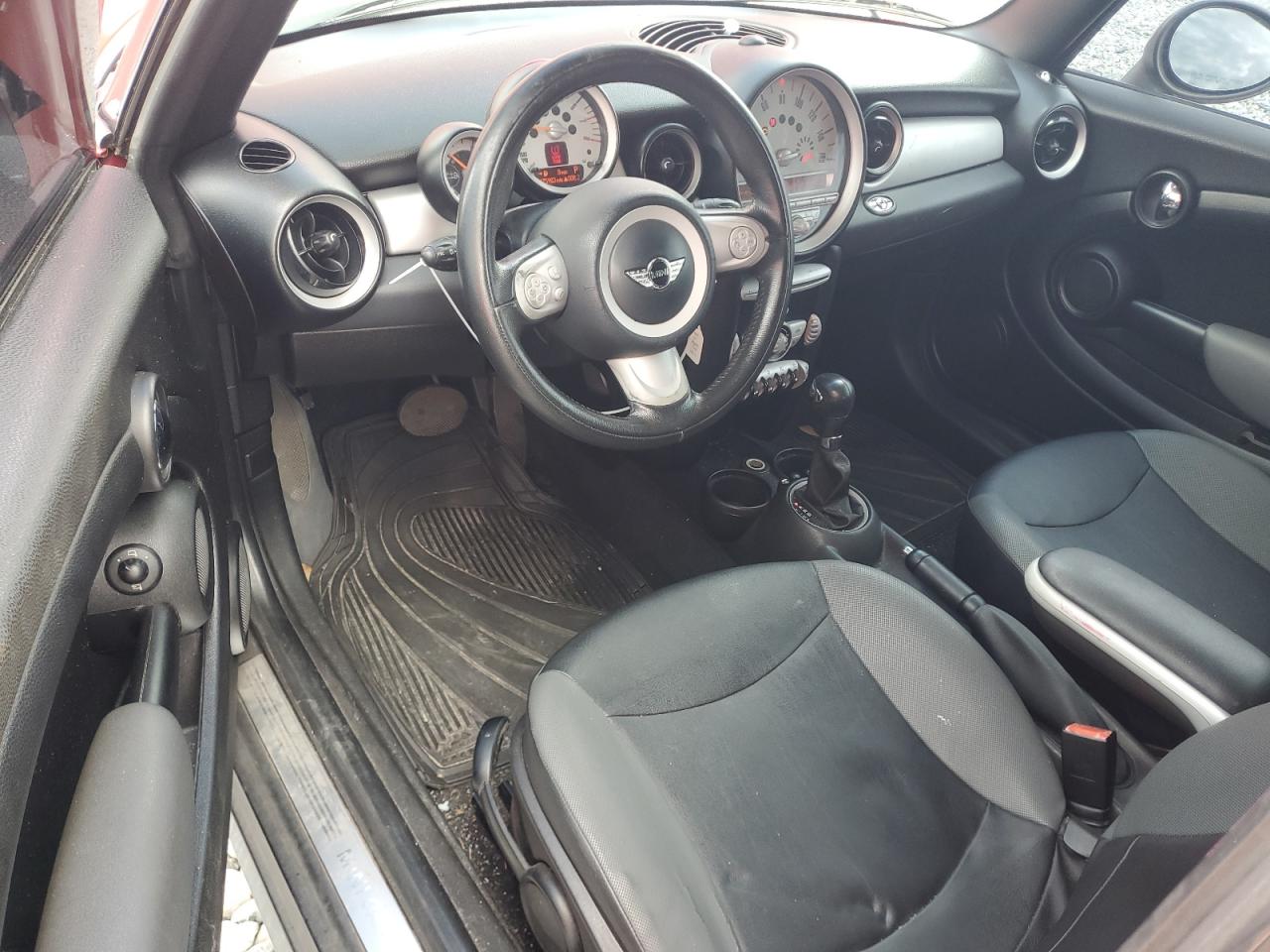 2009 Mini Cooper VIN: WMWMR33559TU96812 Lot: 82274145