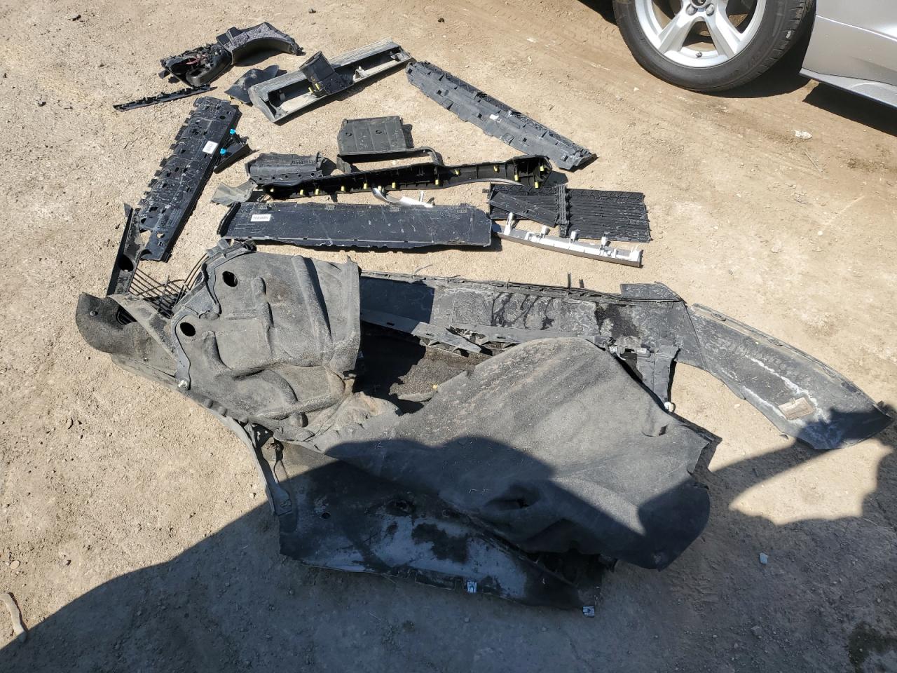 2017 Toyota Rav4 Le VIN: JTMBFREV4HJ716759 Lot: 81968245