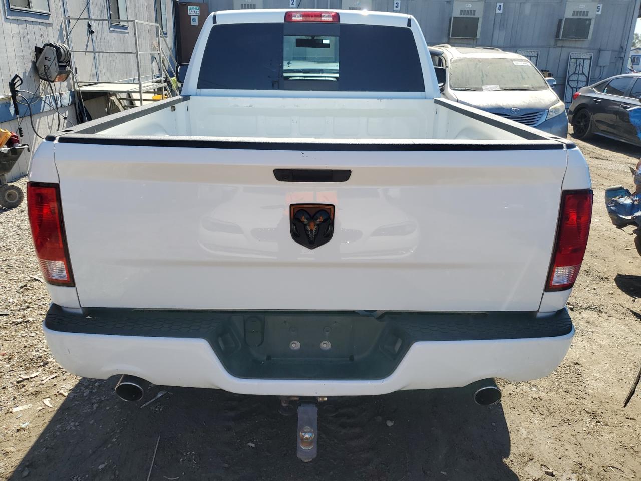 2019 Ram 1500 Classic Tradesman VIN: 3C6JR6AT6KG511563 Lot: 87111405