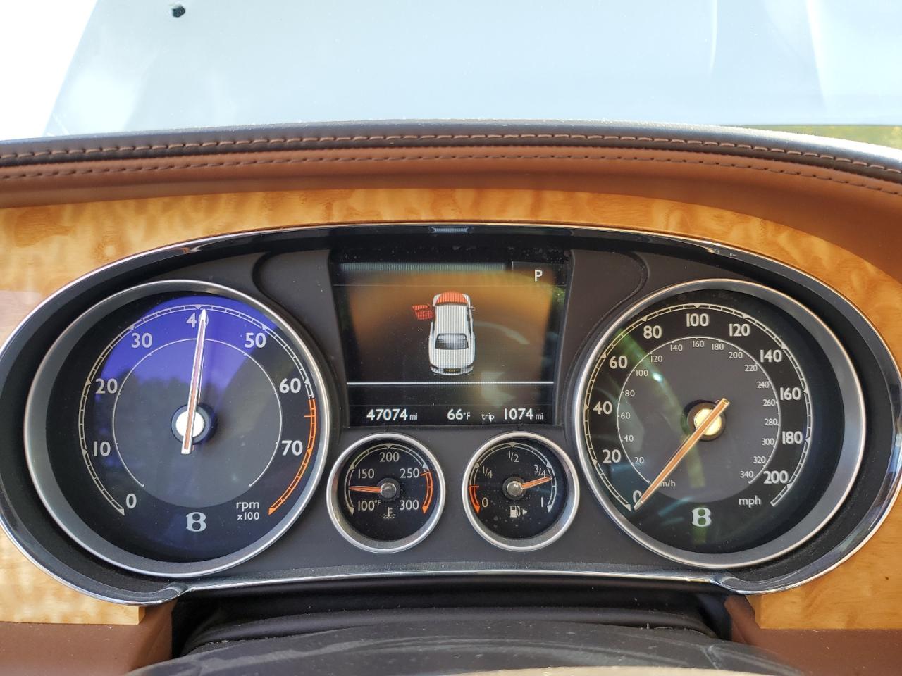 2014 Bentley Flying Spur VIN: SCBEC9ZA0EC090997 Lot: 89831415