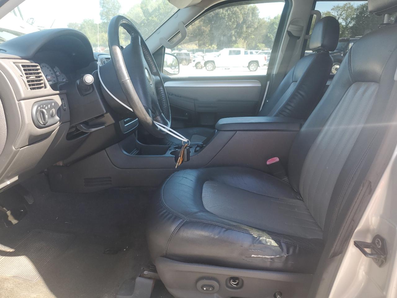 2005 Mercury Mountaineer VIN: 4M2DU86W75ZJ08841 Lot: 85137335