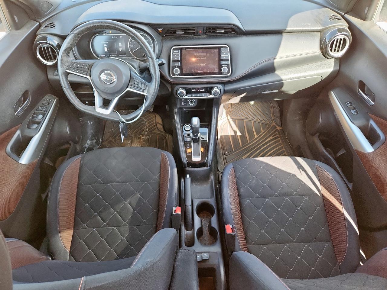 2018 Nissan Kicks Sv VIN: 3N1CP5CUXJL506012 Lot: 81459745