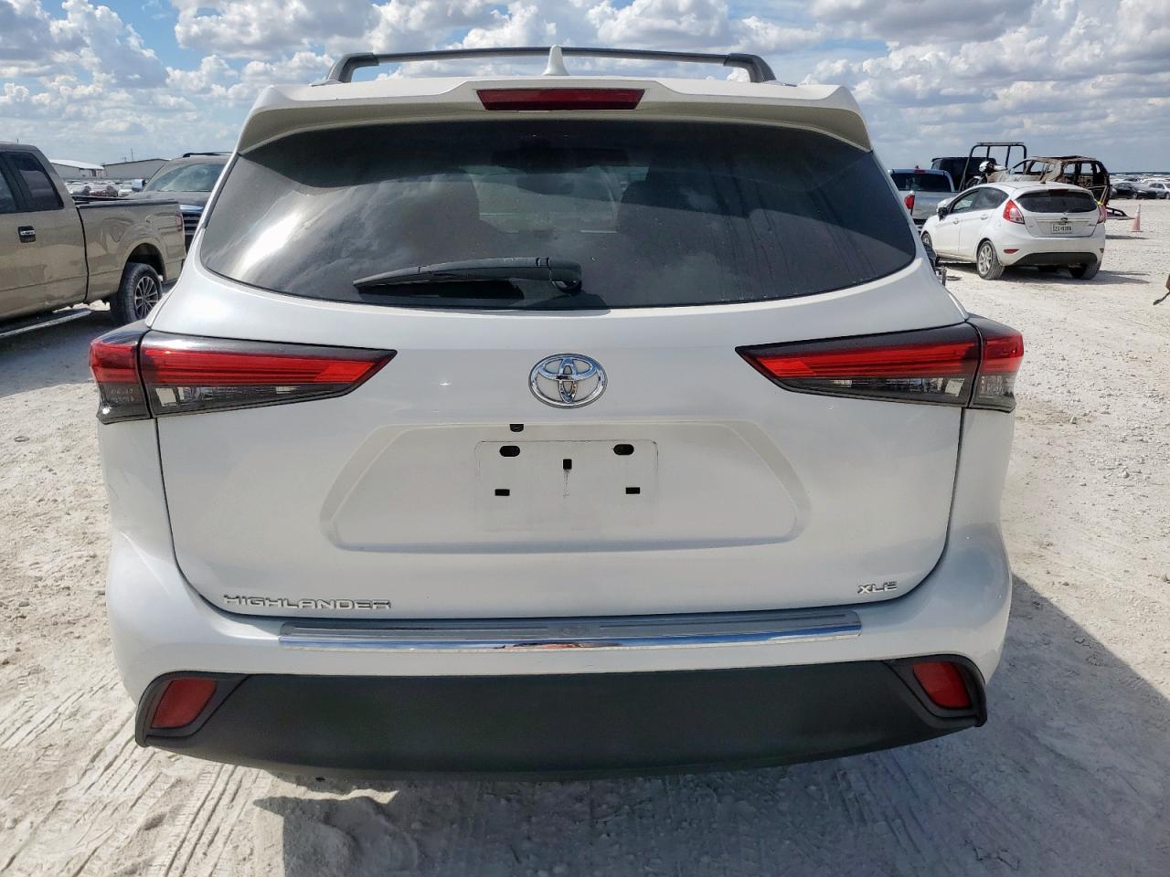 2021 Toyota Highlander Xle VIN: 5TDGZRAH6MS048053 Lot: 85862475