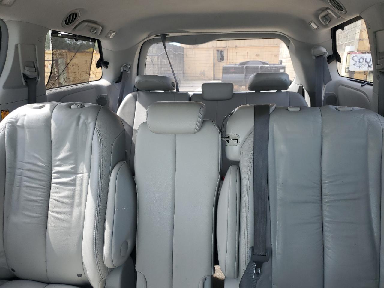 2011 Toyota Sienna Xle VIN: 5TDYK3DCXBS066929 Lot: 85003385