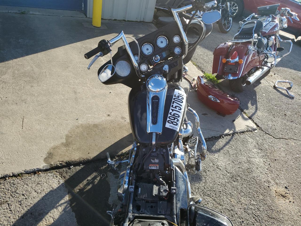 2011 Harley-Davidson Flhx VIN: 1HD1KB417BB676092 Lot: 89615705