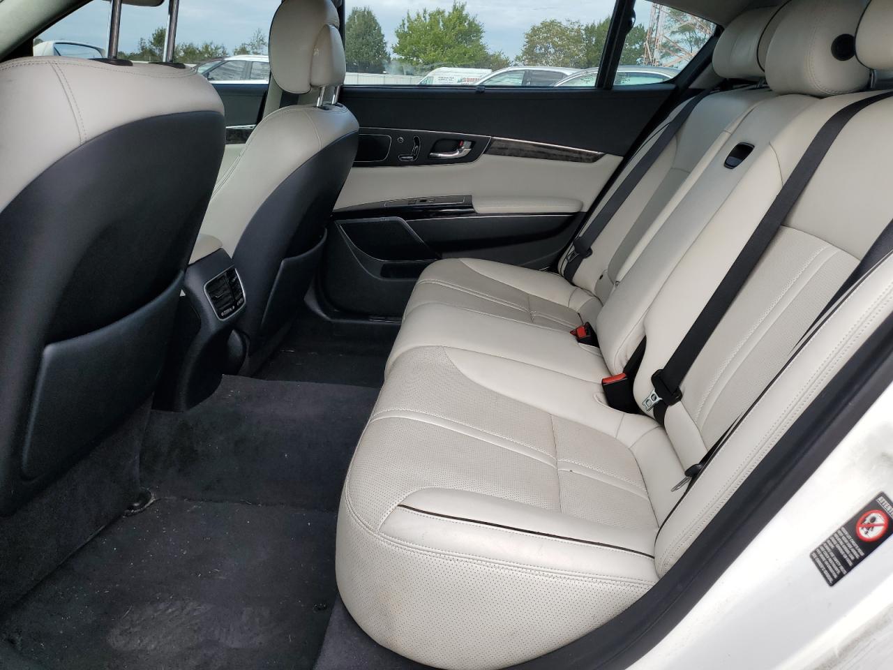 2015 Kia K900 VIN: KNALW4D42F6017210 Lot: 85356645