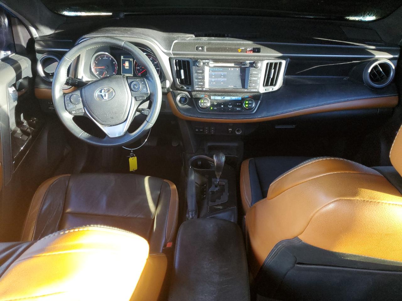 2018 Toyota Rav4 Se VIN: 2T3NFREV6JW413678 Lot: 86431675