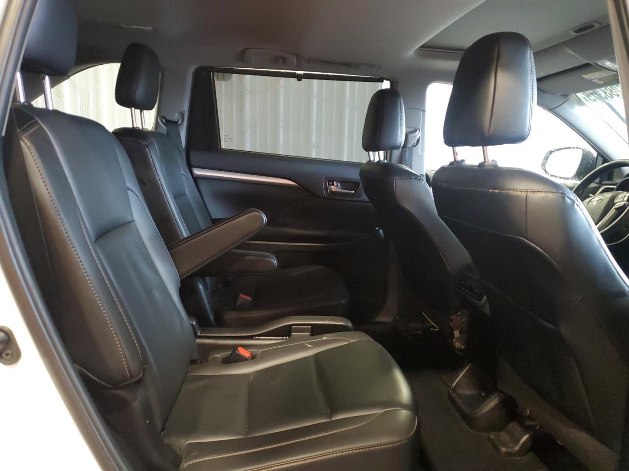 2019 Toyota Highlander Se VIN: 5TDJZRFH1KS629052 Lot: 86288315